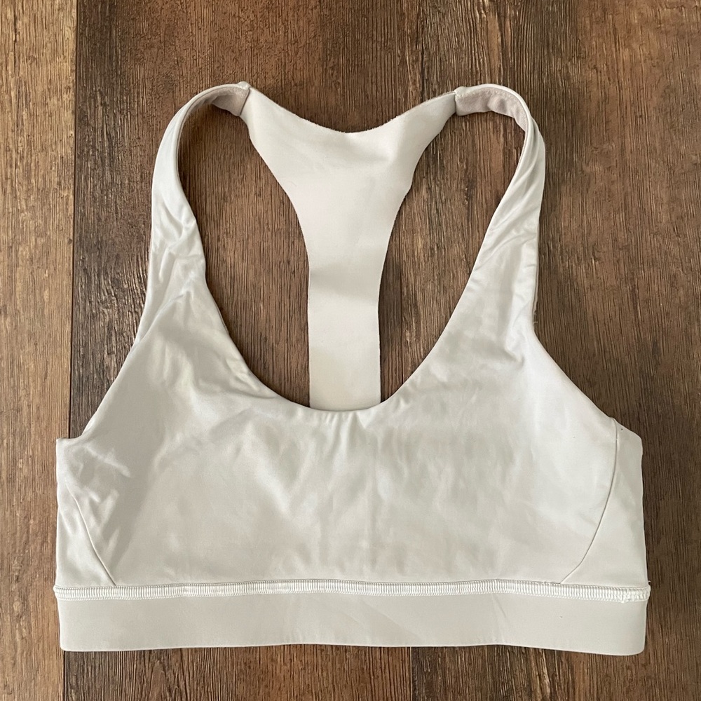 Lululemon Break Free medium support sports bra- Sz 4, White
